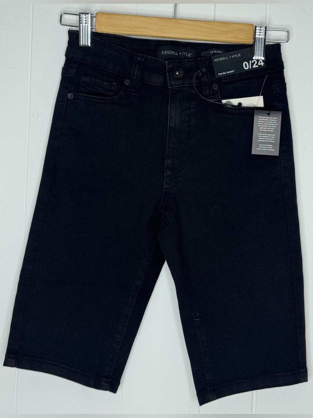 Kendall & Kylie 11in Stretch Black Jean Shorts Size 24/0 - Picture 10 of 10